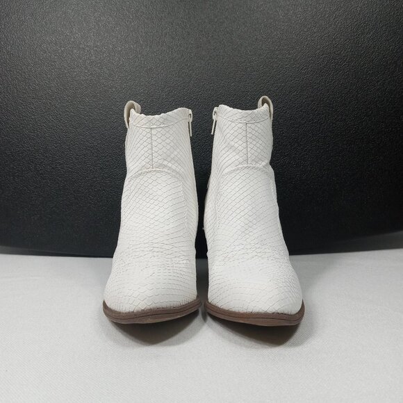 DIRTY LAUNDRY Unite Snake Embrossed Design Womens White Western Ankle Boot Sz 6 - Picture 3 of 13